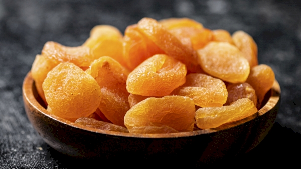 Uzbekistan exported the most dried apricots to China